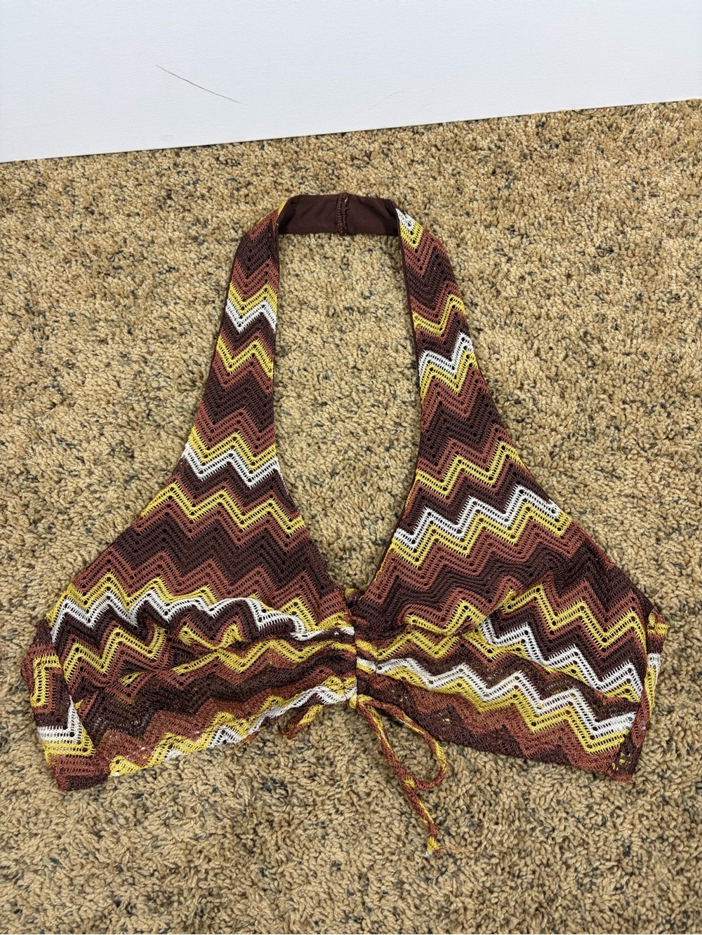 Rue21 Zigzag Halter Knit Crop Top in Brown, Yellow & White